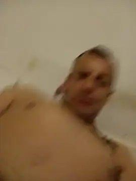 jjLARAY online show from October 17, 2025, 3:42 am