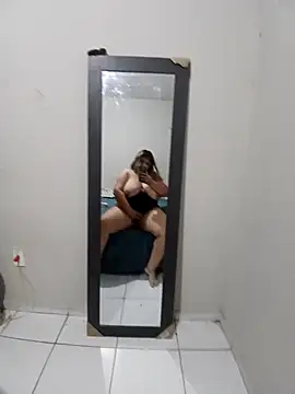 Snapshot of Anaboges chatting on November 10, 2025, 1:04 am Anaboges online show from November 10, 2025, 1:04 am