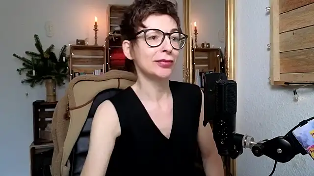 Snapshot of Antifistin chatting on November 29, 2025, 12:30 pm Antifistin online show from November 29, 2025, 12:30 pm