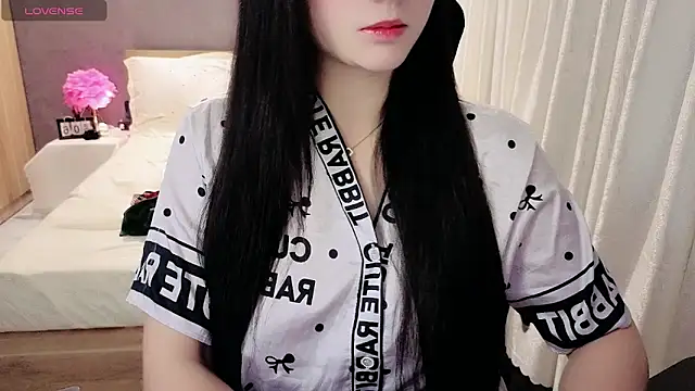 Xuka2594 online show from April 12, 2026, 3:17 pm