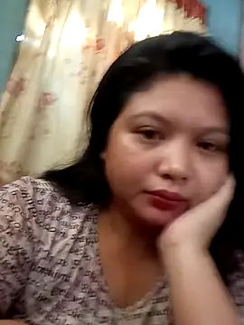 Snapshot of xHotMommaXx chatting on October 12, 2025, 5:28 am xHotMommaXx online show from October 12, 2025, 5:28 am