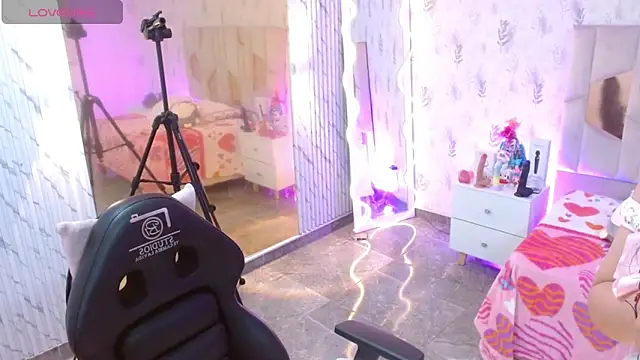 MARIANA TAY1 online show from March 19, 2026, 3:21 am