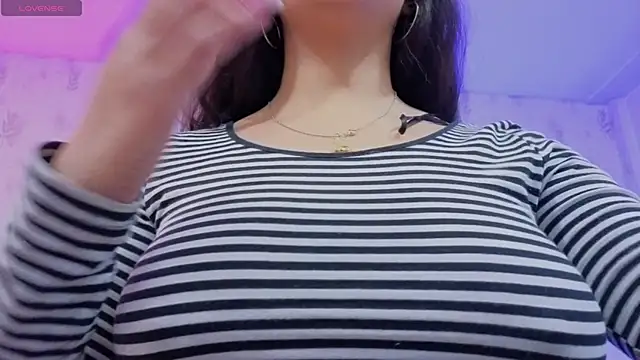 MARIANA TAY1 online show from May 22, 2026, 3:02 am