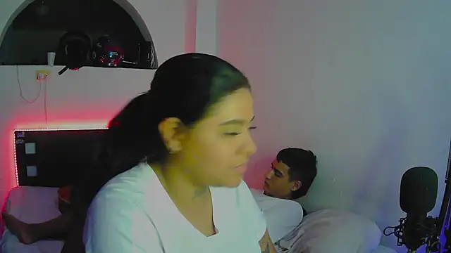 Snapshot of AnyRUSSO chatting on October 25, 2025, 5:48 am AnyRUSSO online show from October 25, 2025, 5:48 am