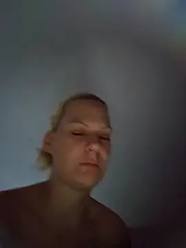 SlyLady online show from May 13, 2026, 4:32 am