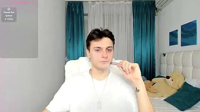 GGimperator  online show from December 1, 2025, 10:31 am