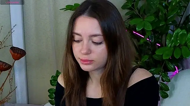 JulliRoss online show from October 24, 2025, 5:15 am