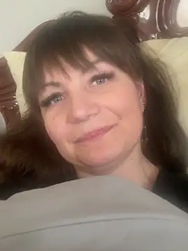 Butterfly8385 online show from April 14, 2026, 12:44 pm