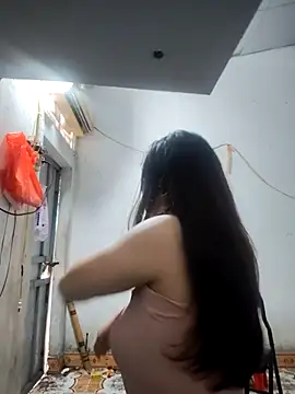 Snapshot of pusi_xinh chatting on October 11, 2025, 1:49 am pusi xinh online show from October 11, 2025, 1:49 am