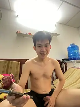 Snapshot of azn_typhoon00 chatting on October 25, 2025, 5:26 am azn typhoon00 online show from October 25, 2025, 5:26 am