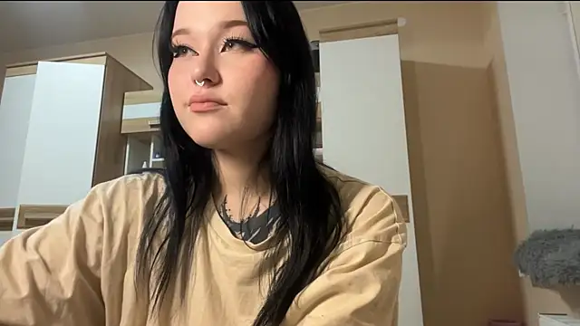 Snapshot of KristenGoodmon chatting on October 10, 2025, 11:31 am KristenGoodmon online show from October 10, 2025, 11:31 am