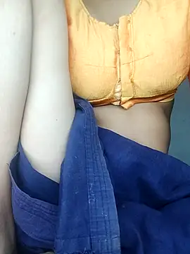 Cute Dolly89 online show from October 17, 2025, 5:48 pm