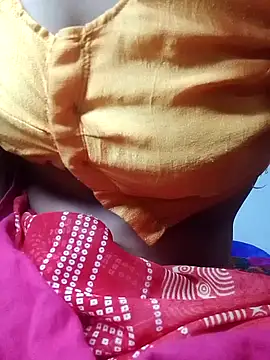 Cute Dolly89 online show from October 27, 2025, 7:18 pm