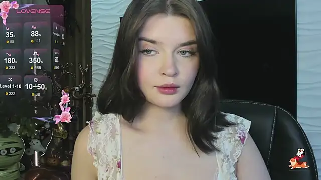 Snapshot of Mori_Girll chatting on October 23, 2025, 1:10 pm Mori Girll online show from October 23, 2025, 1:10 pm