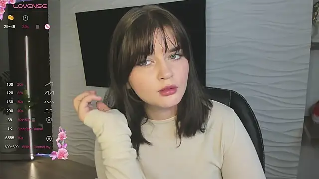 Snapshot of Mori_Girll chatting on November 8, 2025, 1:11 pm Mori Girll online show from November 8, 2025, 1:11 pm