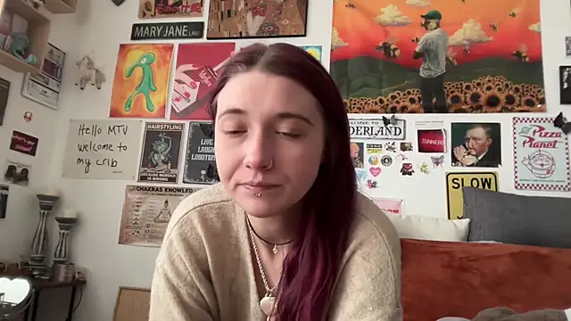 Snapshot of PauliinaBlue chatting on October 29, 2025, 3:03 pm PauliinaBlue online show from October 29, 2025, 3:03 pm