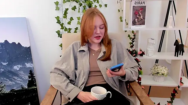 Snapshot of VernellArey chatting on October 11, 2025, 6:23 am VernellArey online show from October 11, 2025, 6:23 am