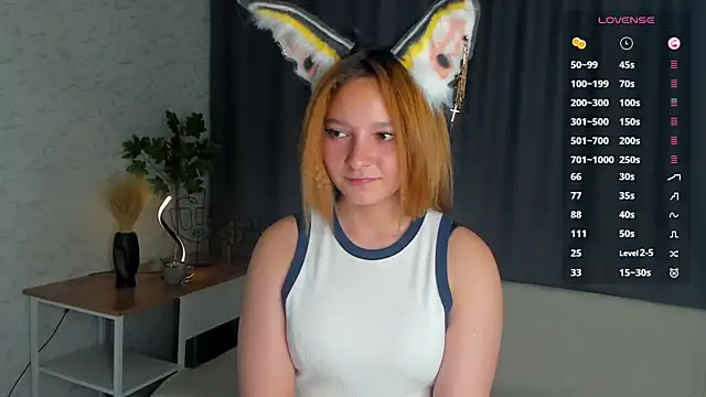 Snapshot of MelodySeelbach chatting on October 12, 2025, 4:11 am MelodySeelbach online show from October 12, 2025, 4:11 am