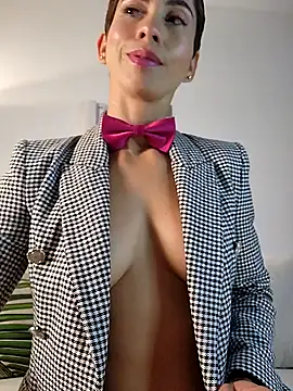 Alice Barry online show from January 7, 2026, 2:14 am