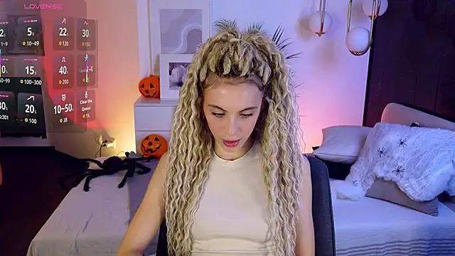 Snapshot of mia_silkk chatting on October 31, 2025, 6:25 am mia silkk online show from October 31, 2025, 6:25 am