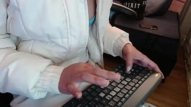  kita online show from November 14, 2025, 3:11 pm