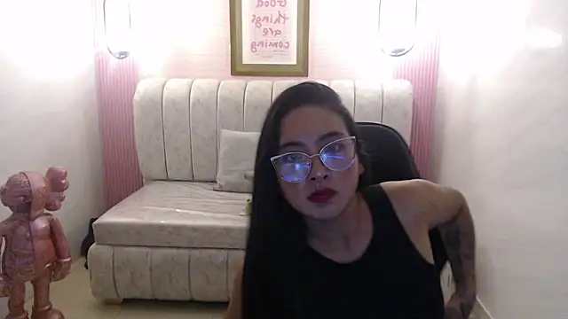 Snapshot of danna_sweet_s chatting on October 23, 2025, 8:51 pm danna sweet s online show from October 23, 2025, 8:51 pm
