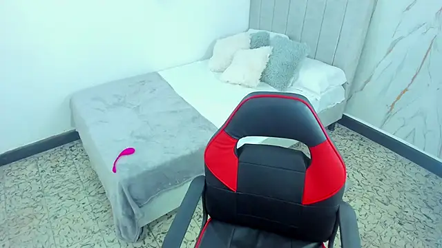 Amira mansour online show from November 18, 2025, 7:29 pm