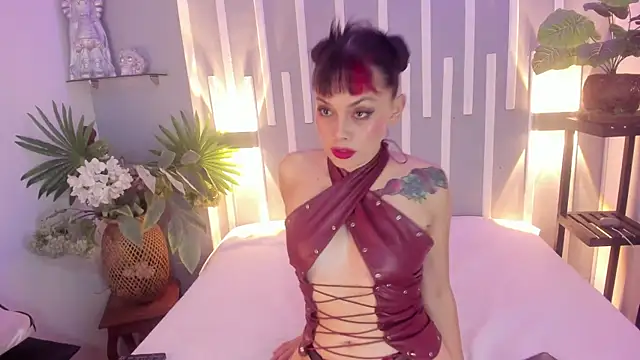 Snapshot of Red__Intense__ chatting on October 26, 2025, 2:17 am Red Intense online show from October 26, 2025, 2:17 am