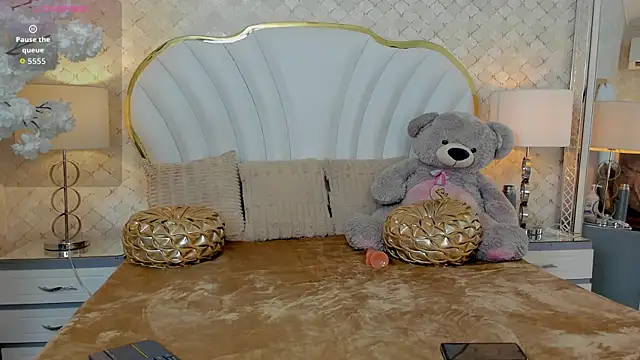 Snapshot of Alyssa_tender chatting on October 15, 2025, 5:51 am Alyssa tender online show from October 15, 2025, 5:51 am