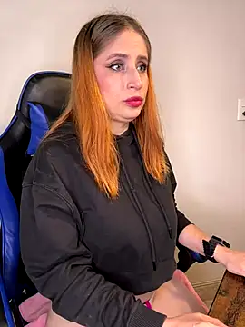 Snapshot of Adeline_1 chatting on October 20, 2025, 9:15 pm Adeline 1 online show from October 20, 2025, 9:15 pm