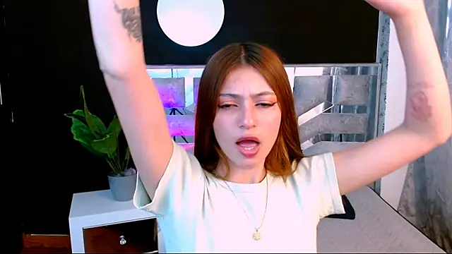 Snapshot of viky_evanss chatting on October 15, 2025, 7:03 pm viky evanss online show from October 15, 2025, 7:03 pm