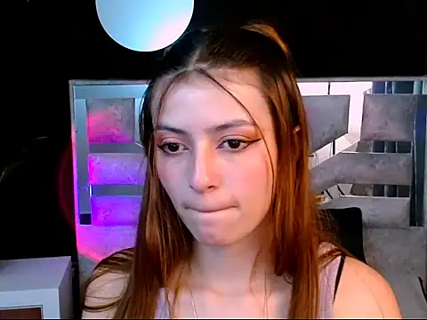 Snapshot of viky_evanss chatting on October 28, 2025, 7:16 pm viky evanss online show from October 28, 2025, 7:16 pm