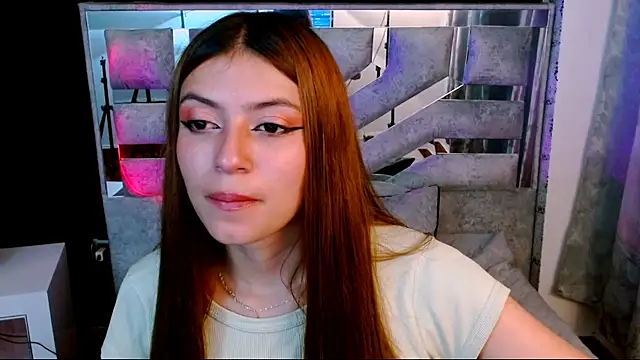 Snapshot of viky_evanss chatting on November 22, 2025, 3:00 pm viky evanss online show from November 22, 2025, 3:00 pm