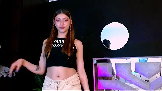 Snapshot of viky_evanss chatting on November 25, 2025, 6:30 pm viky evanss online show from November 25, 2025, 6:30 pm