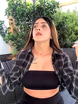 Snapshot of ElectraPink_ chatting on November 11, 2025, 12:49 pm ElectraPink online show from November 11, 2025, 12:49 pm