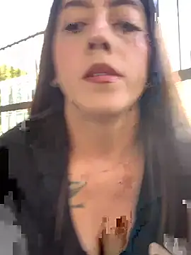 Snapshot of ElectraPink_ chatting on November 18, 2025, 12:42 pm ElectraPink online show from November 18, 2025, 12:42 pm