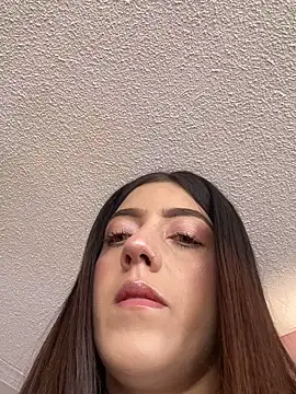 ElectraPink  online show from February 21, 2026, 1:34 pm