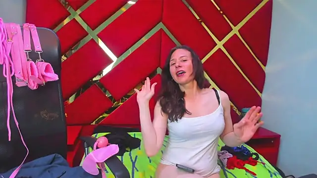 Kylie Bloom online show from March 16, 2026, 10:25 pm