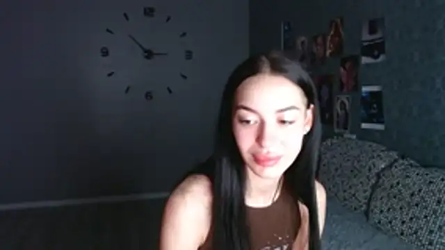 Snapshot of Daphne_Darkthorn chatting on October 25, 2025, 11:54 pm Daphne Darkthorn online show from October 25, 2025, 11:54 pm