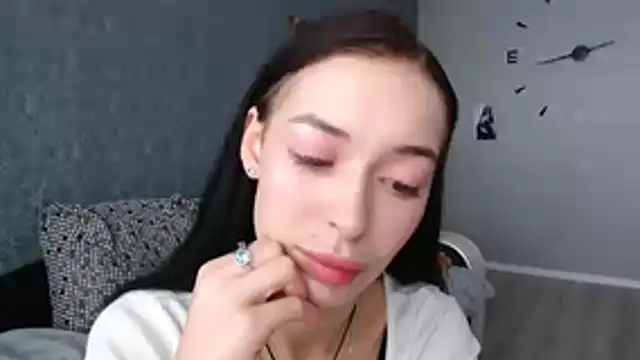 Snapshot of Daphne_Darkthorn chatting on November 2, 2025, 10:17 am Daphne Darkthorn online show from November 2, 2025, 10:17 am