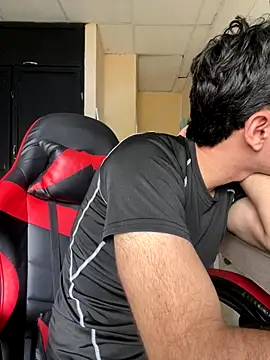 Im Camii online show from November 24, 2025, 5:12 pm