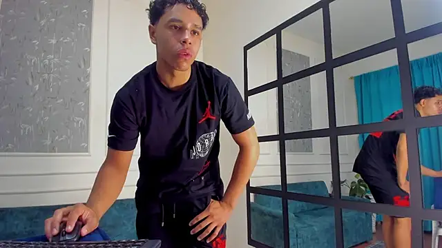 Adrian Volt online show from October 28, 2025, 8:11 pm