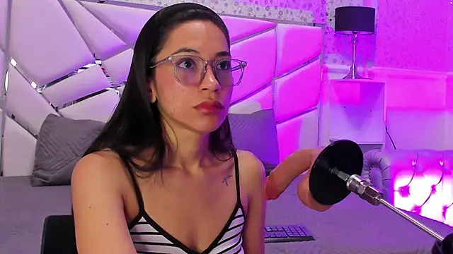 GabbiePrice online show from February 26, 2026, 11:31 am