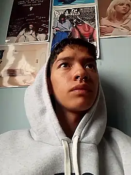 Snapshot of heyy_noah11 chatting on October 11, 2025, 4:38 pm heyy noah11 online show from October 11, 2025, 4:38 pm