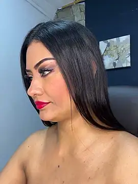 Snapshot of _Isabella_1 chatting on October 18, 2025, 2:36 am Isabella 1 online show from October 18, 2025, 2:36 am