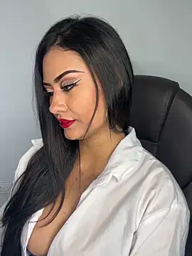 Snapshot of _Isabella_1 chatting on November 17, 2025, 2:39 am Isabella 1 online show from November 17, 2025, 2:39 am