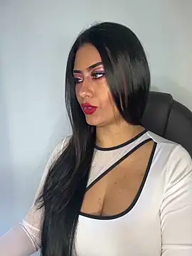 Snapshot of _Isabella_1 chatting on November 25, 2025, 2:33 am Isabella 1 online show from November 25, 2025, 2:33 am