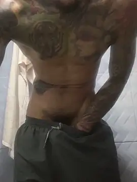 Molotov Explosive online show from October 21, 2025, 4:19 pm