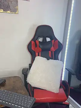 Snapshot of _Lissa_01 chatting on November 4, 2025, 2:32 am Lissa 01 online show from November 4, 2025, 2:32 am