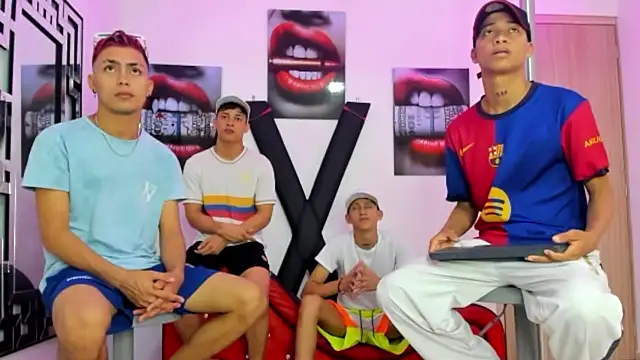 Snapshot of EMPIRE_BOYS1 chatting on October 24, 2025, 7:10 pm EMPIRE BOYS1 online show from October 24, 2025, 7:10 pm